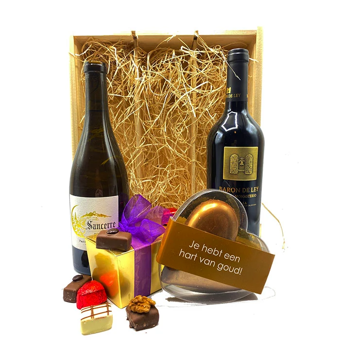 Chocolade- en Wijngeschenk Wit-Rood Hart van Goud – Luxe Geschenk met Wijn en Belgische Chocolade in Houten Kist