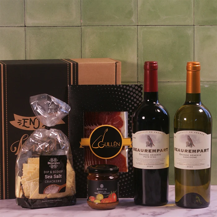 Borrelbox Medium – Wijngeschenk met Rode en Witte Wijn, Ibérico Ham en Borrelhapjes