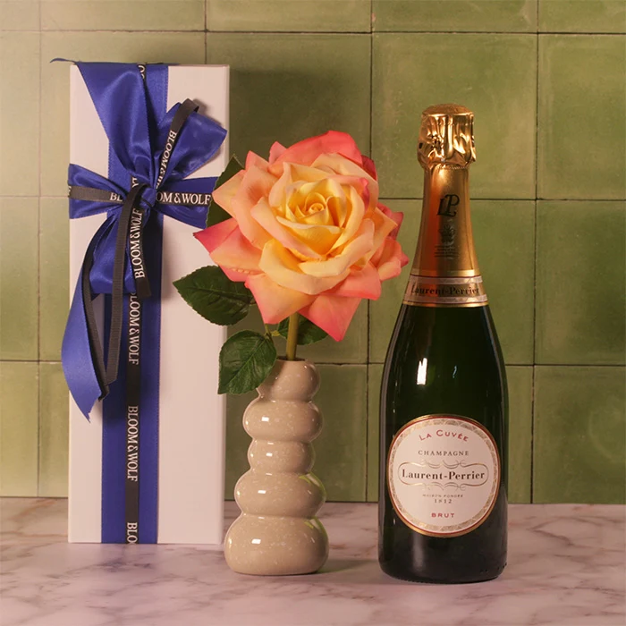 Geschenkbox Bloom & Champagne – Luxe Champagne Geschenk met Laurent-Perrier en Zijden Bloem