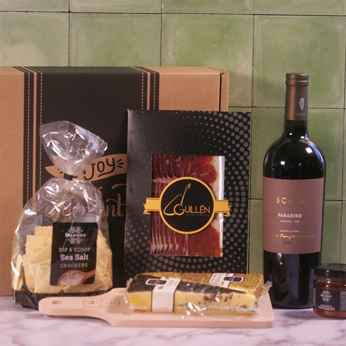 Borrelbox Paradiso – Wijngeschenk met Italiaanse Rode Wijn, Kaas en Ibérico Ham