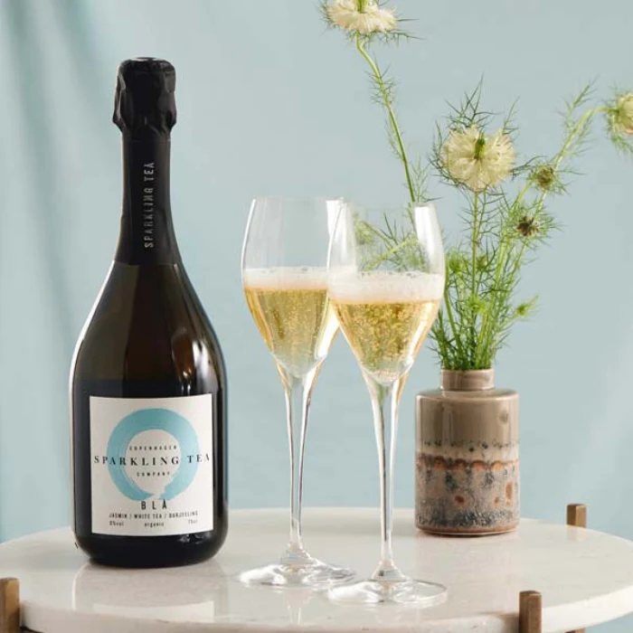 Sparkling Tea BLÅ 0% – Alcoholvrije Mousserende Thee uit Denemarken – Fris en Elegant