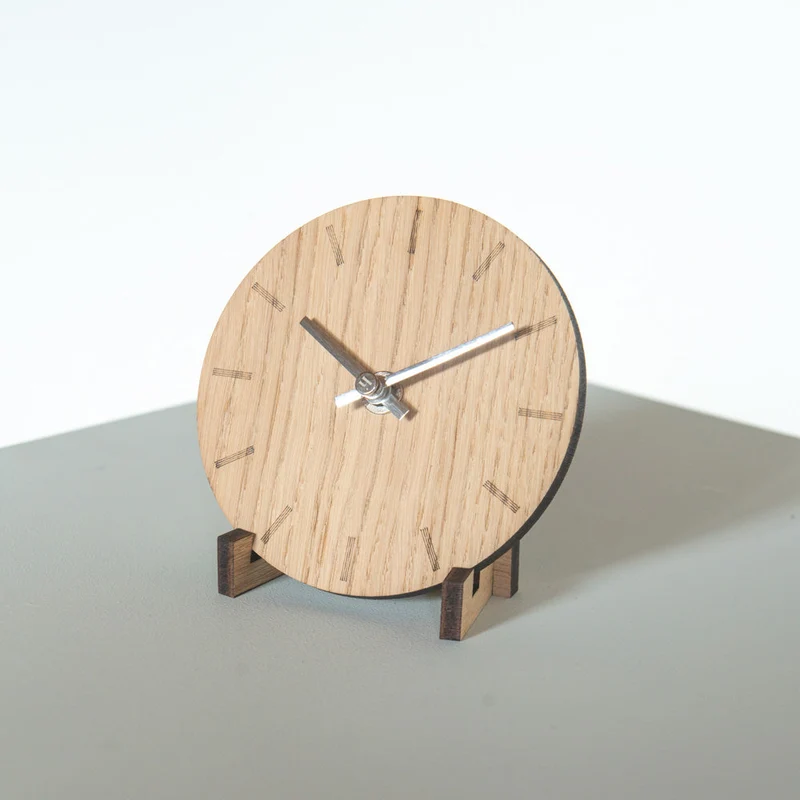 Tafel- en Wandklok Licht Eiken - Ø12 Zilveren Wijzers