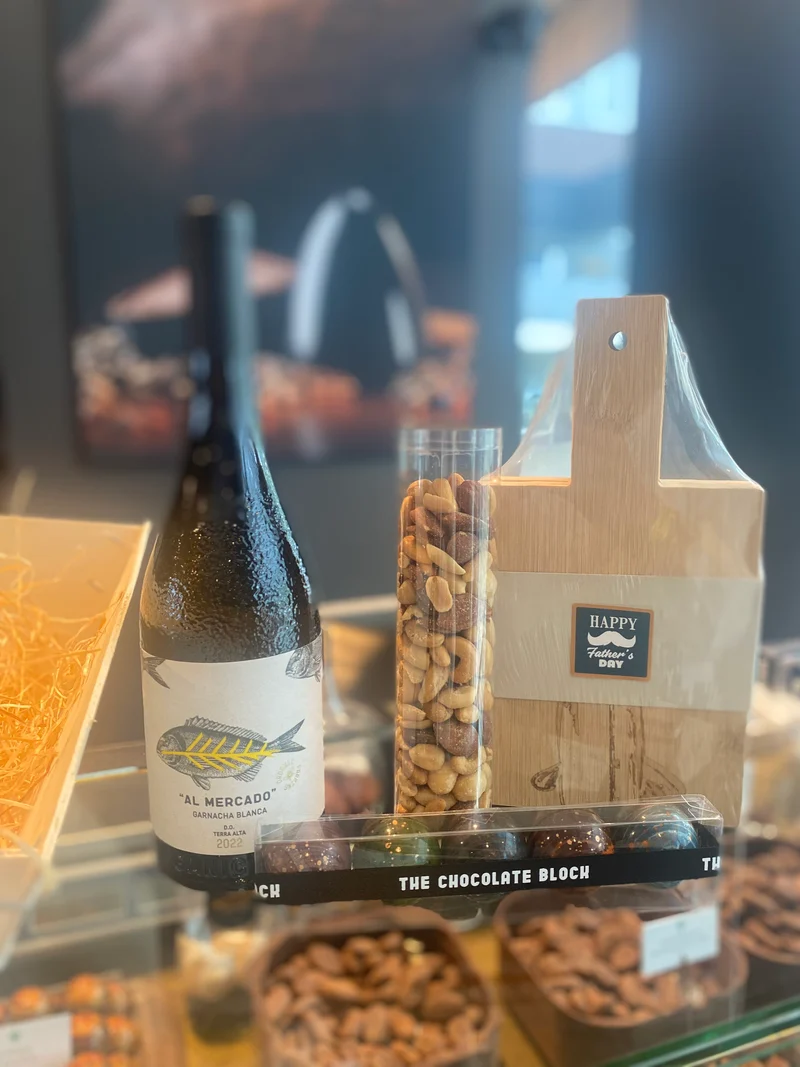 Witte wijn en chocolade pakket voor vaderdag