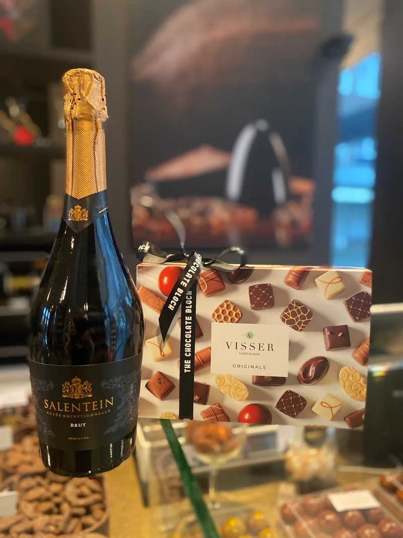 Bonbons van Visser Chocolade en Salentein Rose Brut