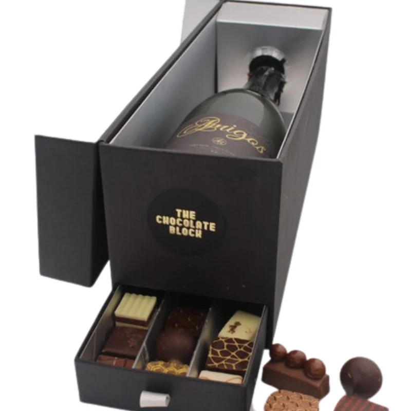 Vegan Chocolade en Wijn cadeau in luxe verpakking
